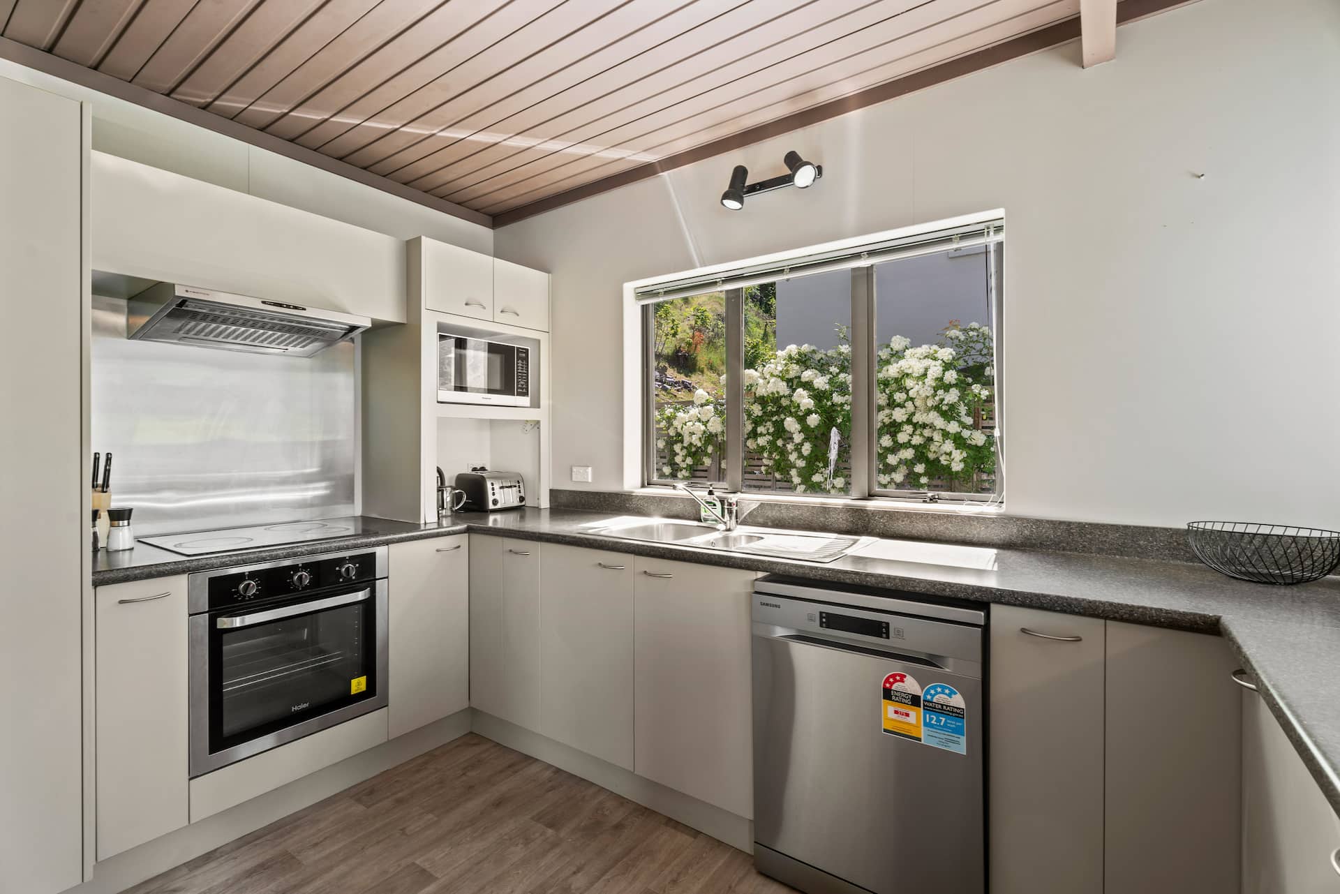 Modern kitchen