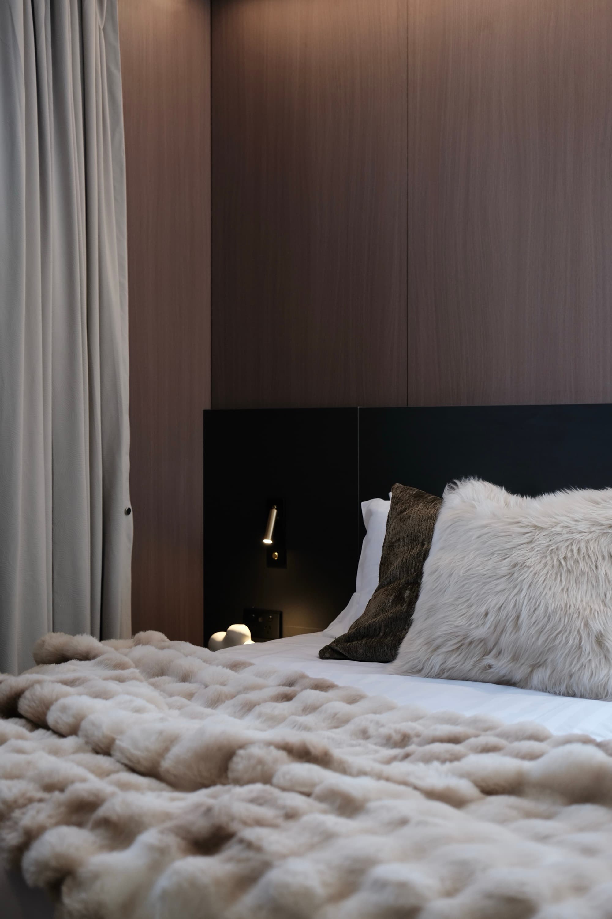 Bedroom suite